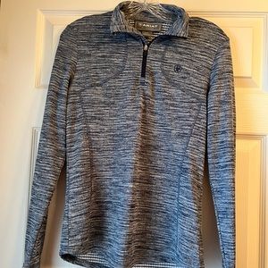 Pull over half zip classic shirt.